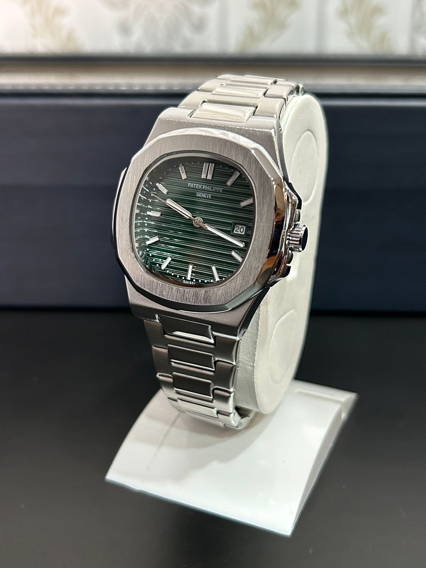 PP Naut Green Dial & Silver Chain