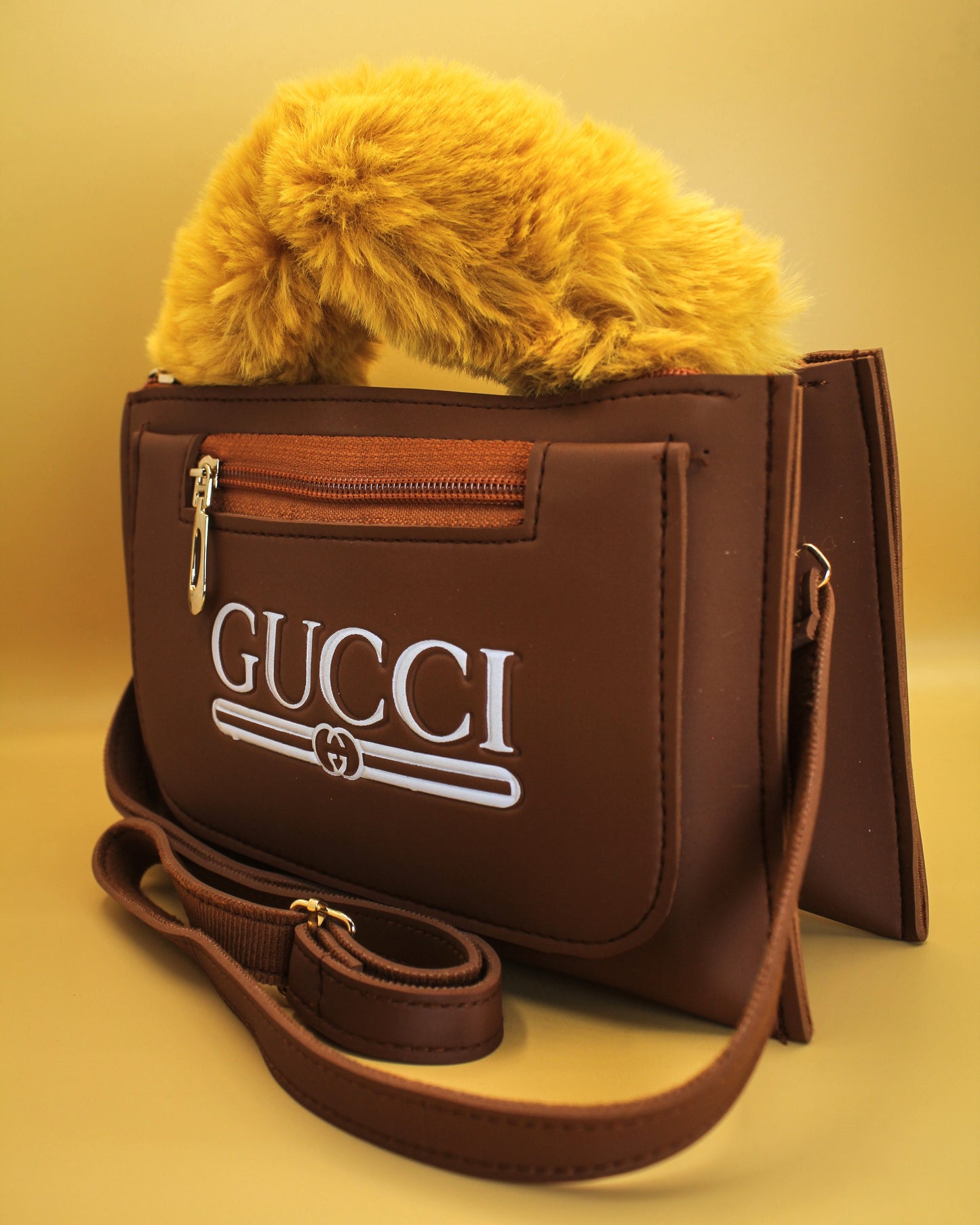 GCI Mobile Pouch