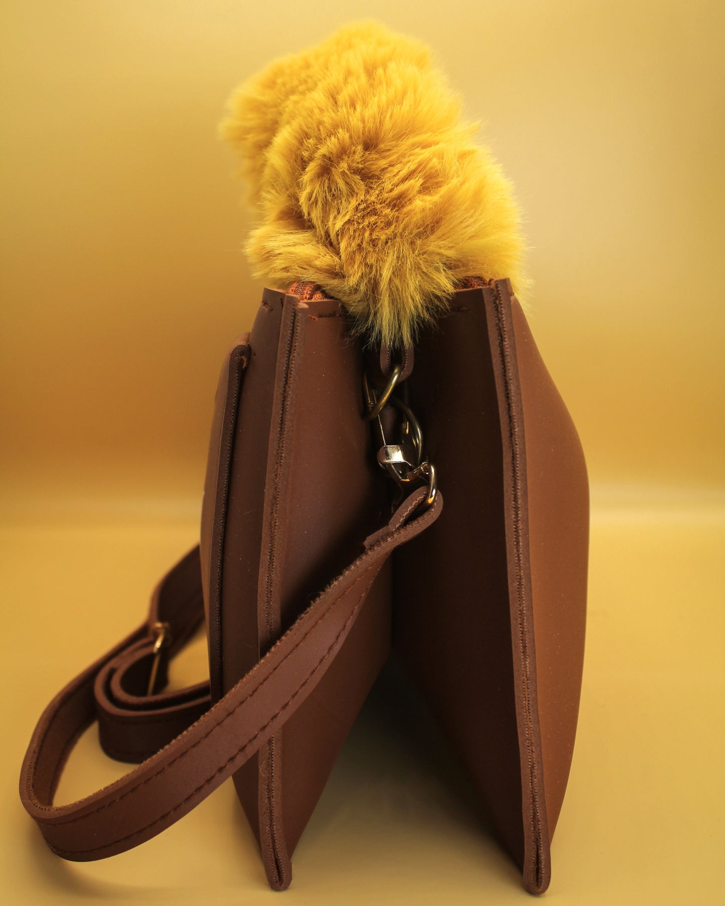 GCI Mobile Pouch