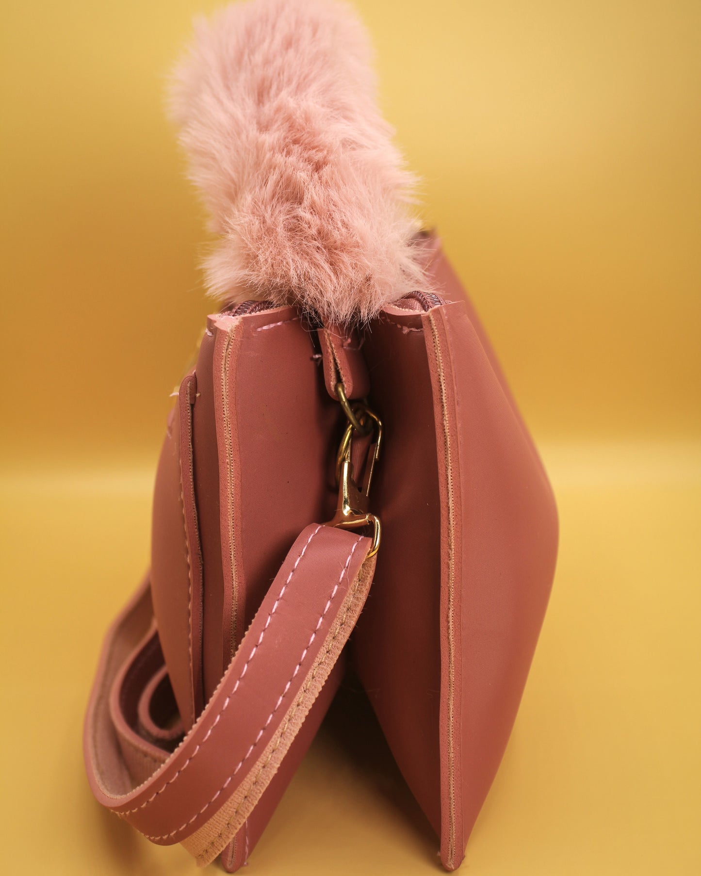 GCI Mobile Pouch