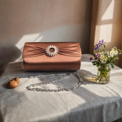 Shiny clutch