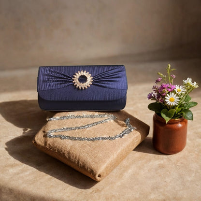 Shiny clutch