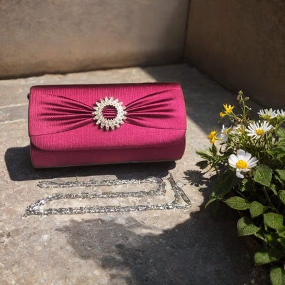Shiny clutch